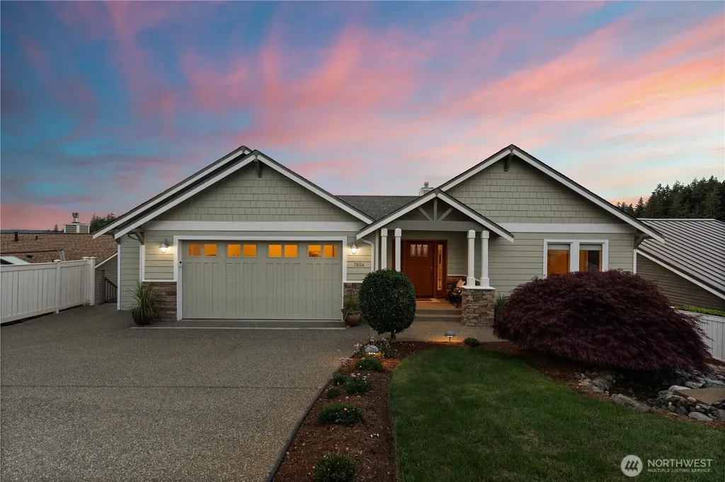 7804 Ray Nash Drive NW Gig Harbor WA 98335