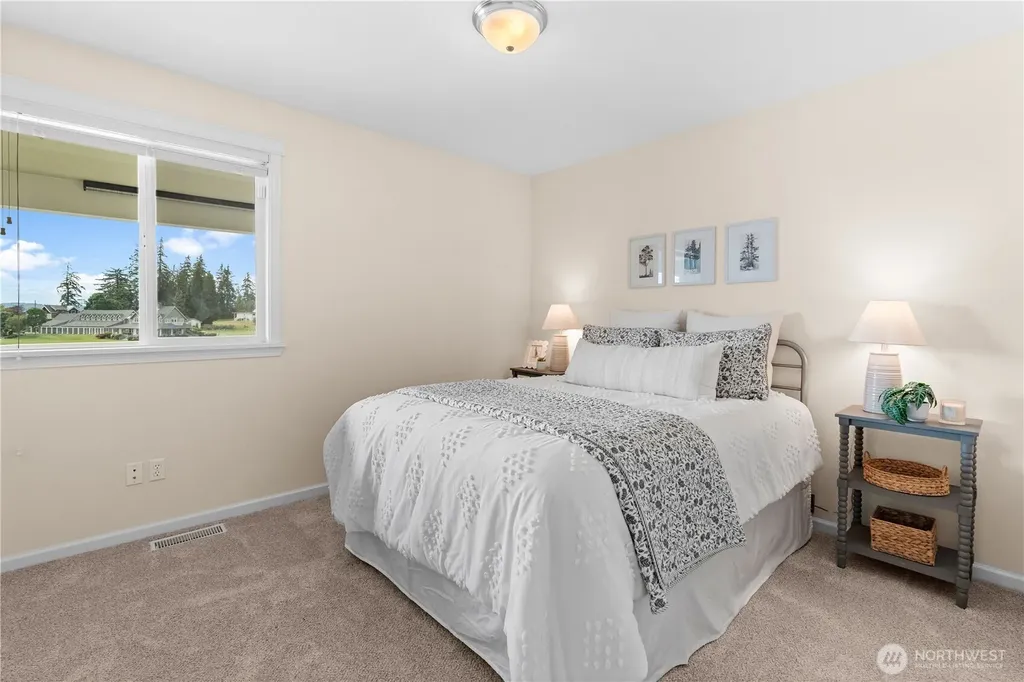 7804 Ray Nash Drive NW Gig Harbor WA 98335