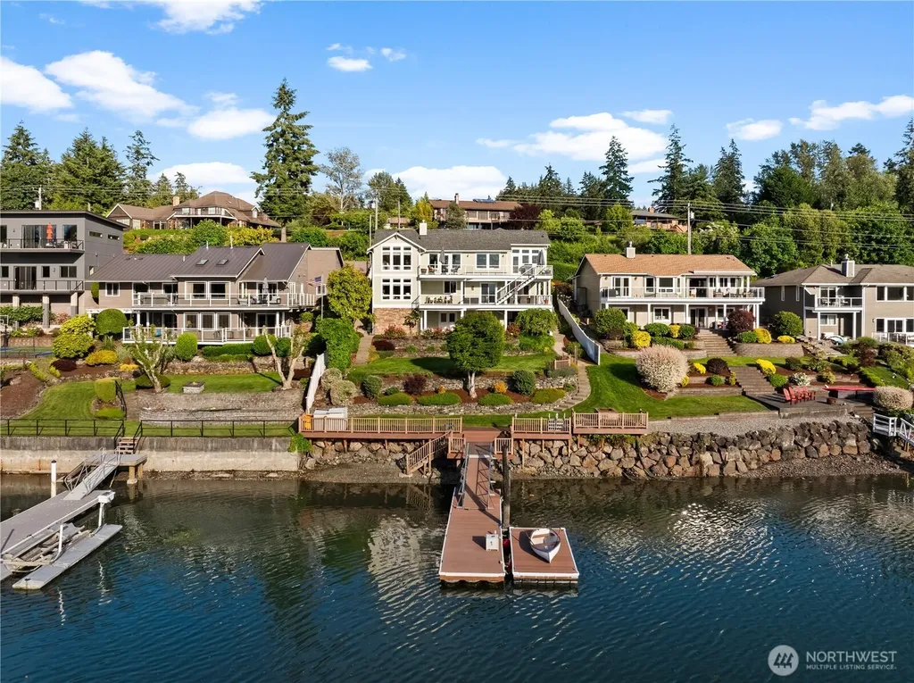 7804 Ray Nash Drive NW Gig Harbor WA 98335