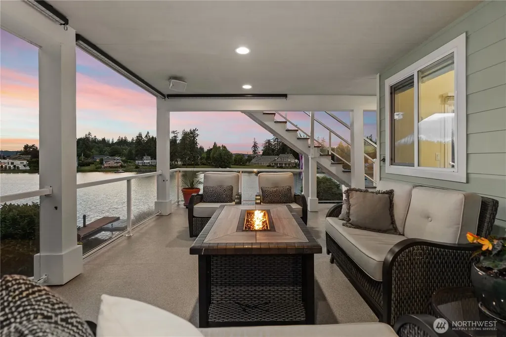 7804 Ray Nash Drive NW Gig Harbor WA 98335
