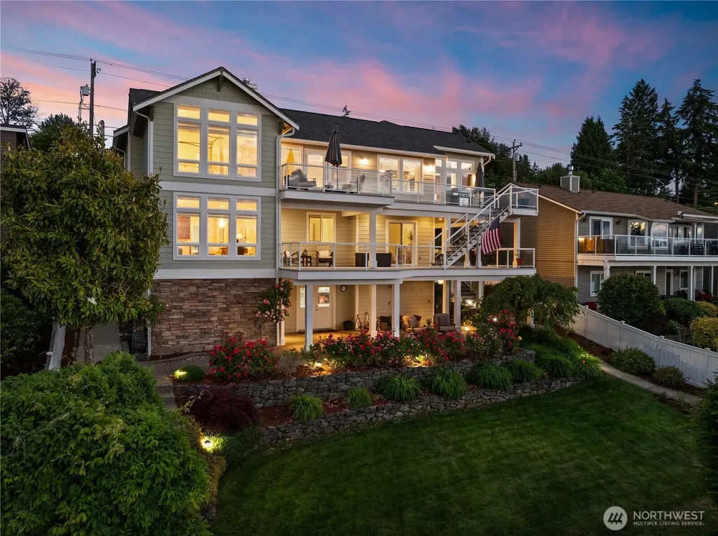7804 Ray Nash Drive NW Gig Harbor WA 98335