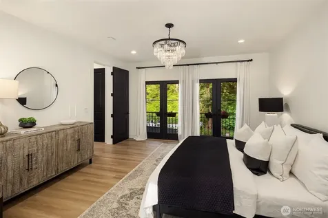 12284 196th Avenue NE Redmond WA 98053