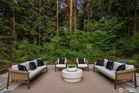 12284 196th Avenue NE Redmond WA 98053