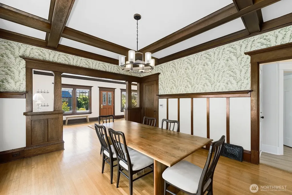 6314 19th Avenue NE Seattle WA 98115