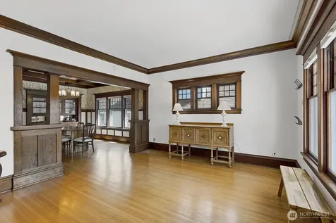 6314 19th Avenue NE Seattle WA 98115
