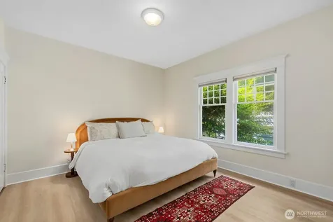 6314 19th Avenue NE Seattle WA 98115