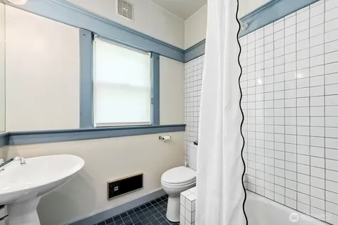 6314 19th Avenue NE Seattle WA 98115