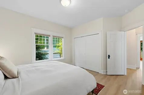 6314 19th Avenue NE Seattle WA 98115