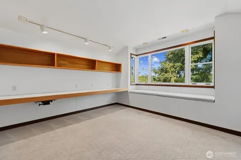 6314 19th Avenue NE Seattle WA 98115