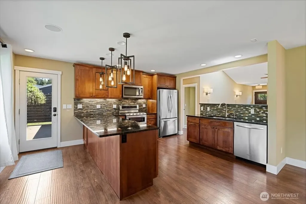 620 10th Avenue Kirkland WA 98033