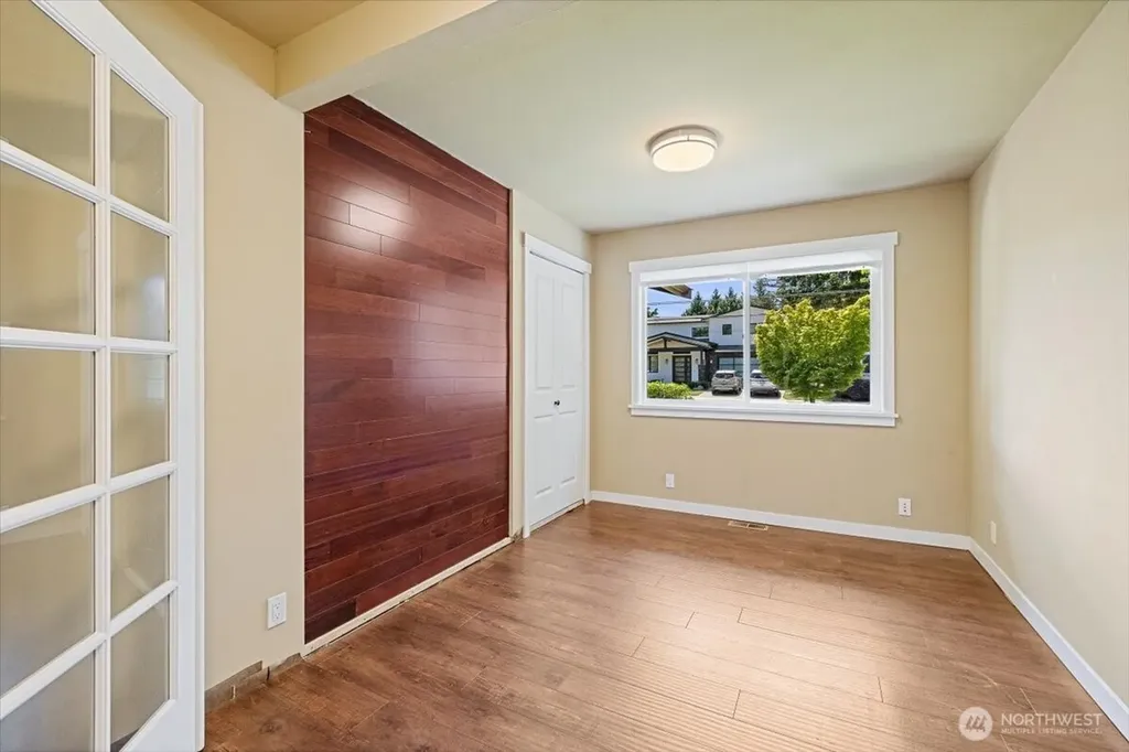 620 10th Avenue Kirkland WA 98033