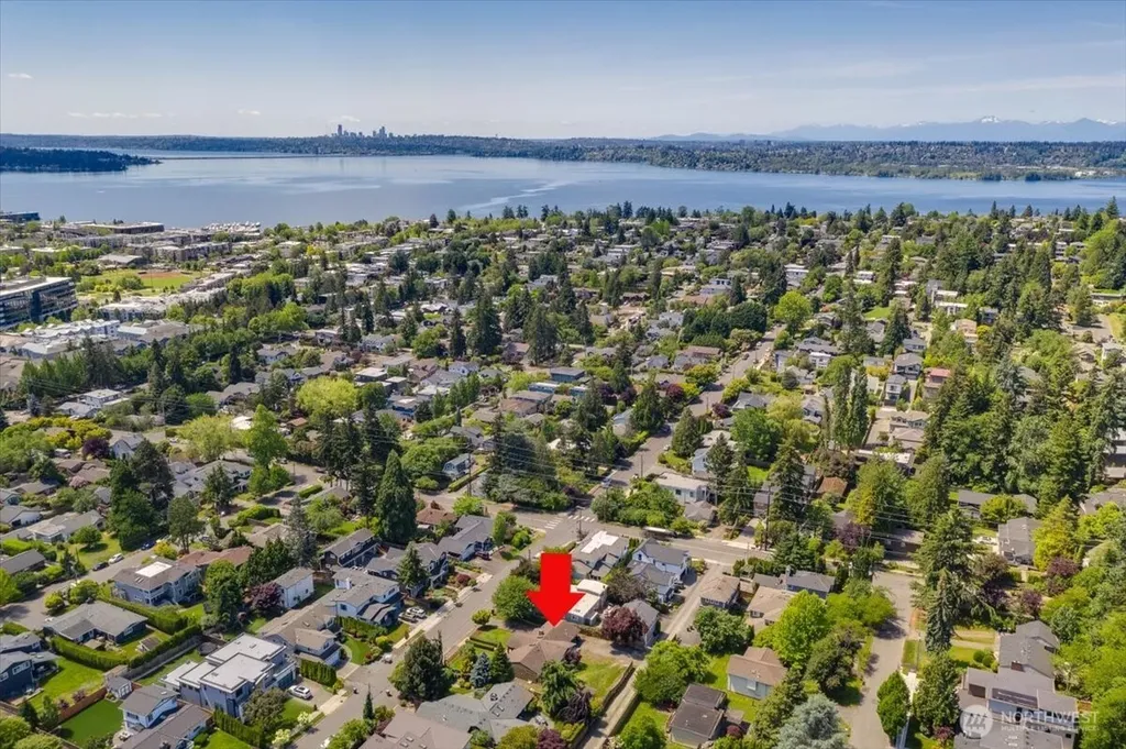 620 10th Avenue Kirkland WA 98033