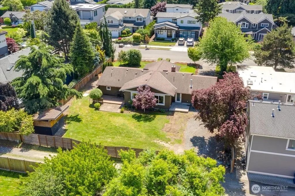 620 10th Avenue Kirkland WA 98033
