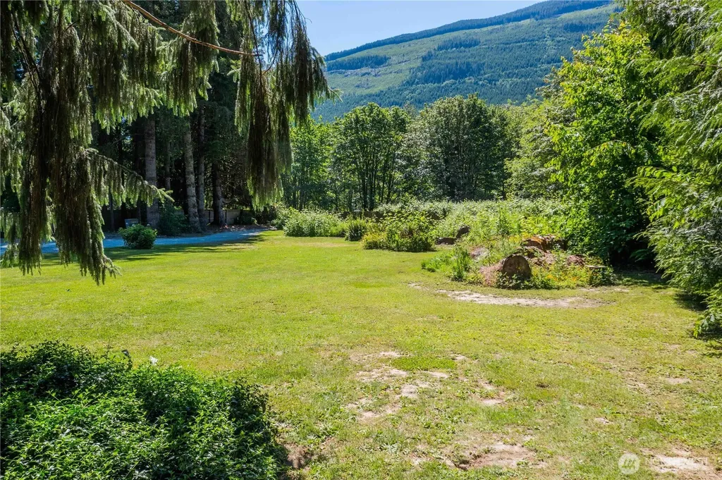 36153 Cape Horn Road Sedro Woolley WA 98284