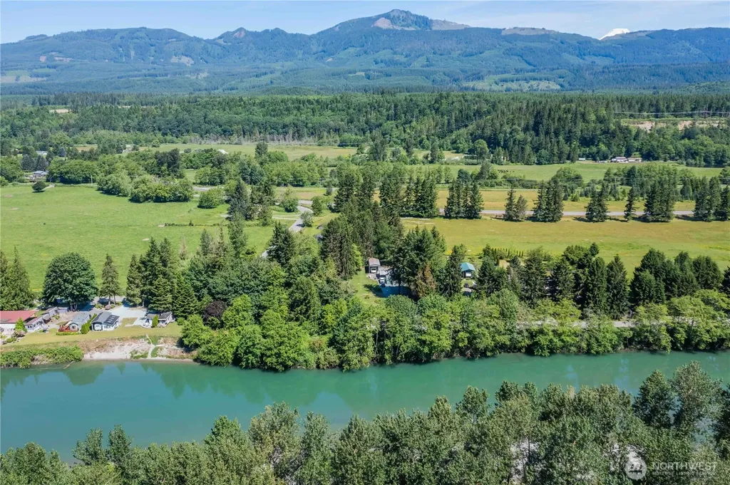36153 Cape Horn Road Sedro Woolley WA 98284