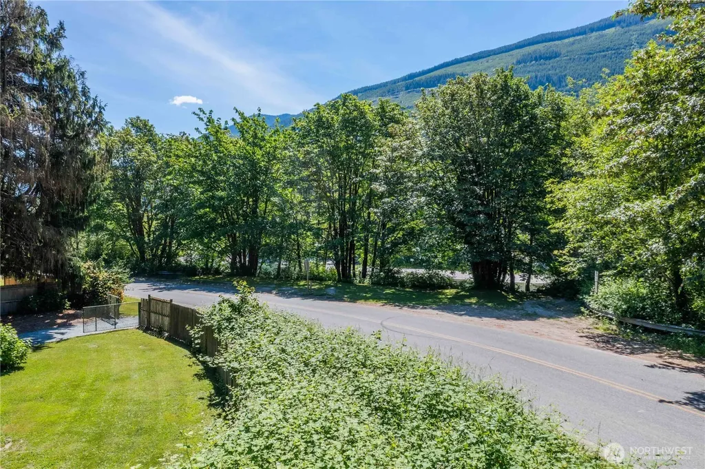 36153 Cape Horn Road Sedro Woolley WA 98284