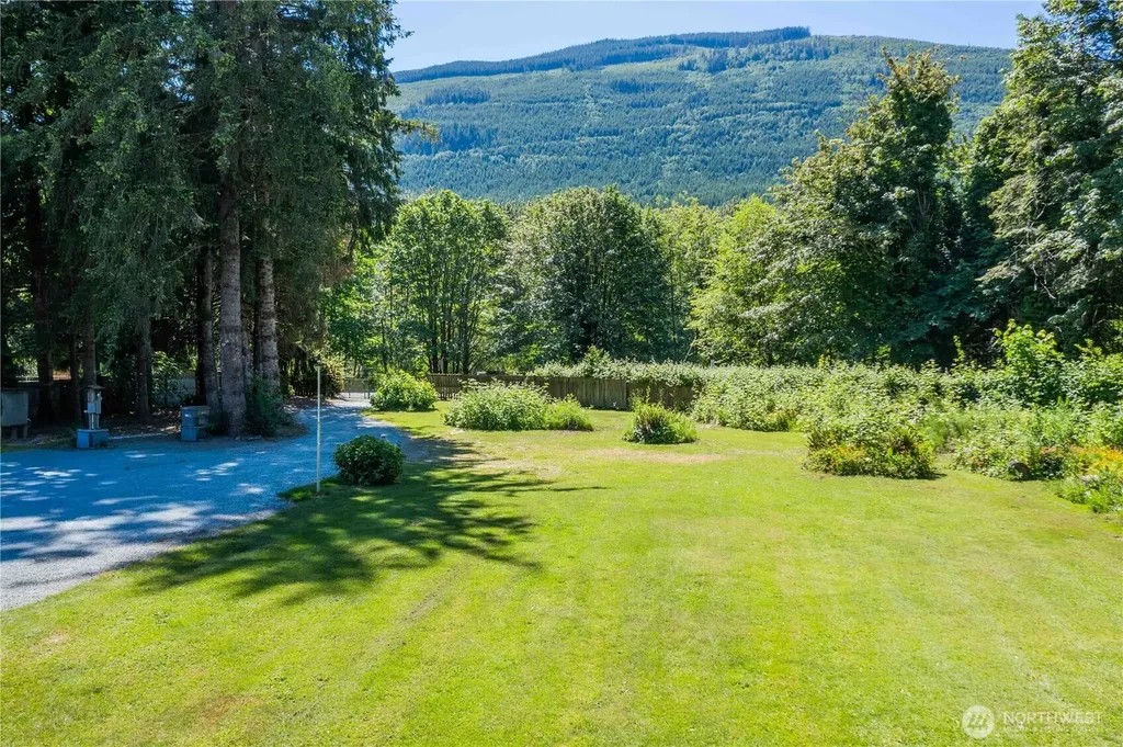 36153 Cape Horn Road Sedro Woolley WA 98284
