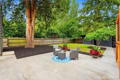 15822 26th Avenue NE Shoreline WA 98155