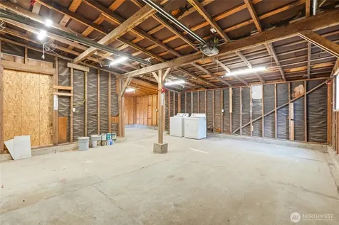 15822 26th Avenue NE Shoreline WA 98155