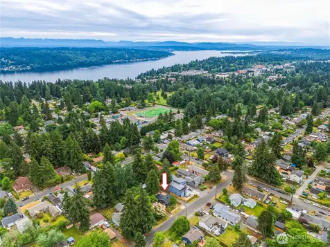 15822 26th Avenue NE Shoreline WA 98155