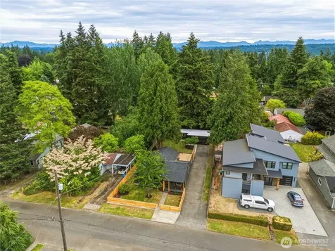 15822 26th Avenue NE Shoreline WA 98155