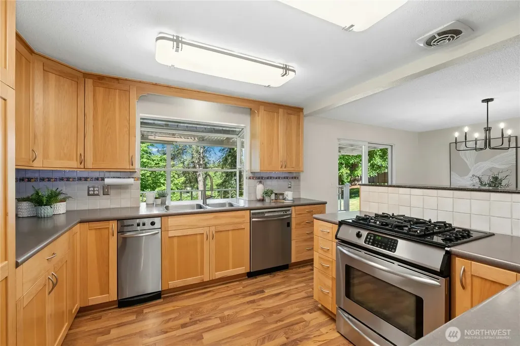 7208 Marwood Place Woodinville WA 98072