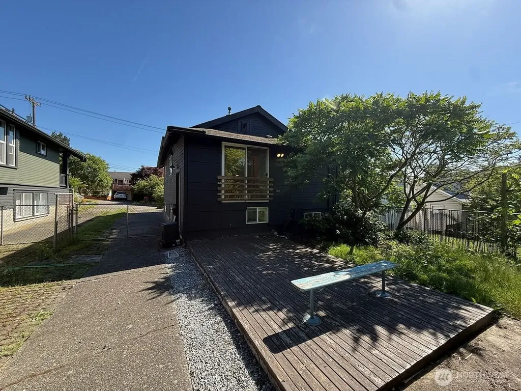 3526 S Bennett Street Seattle WA 98118