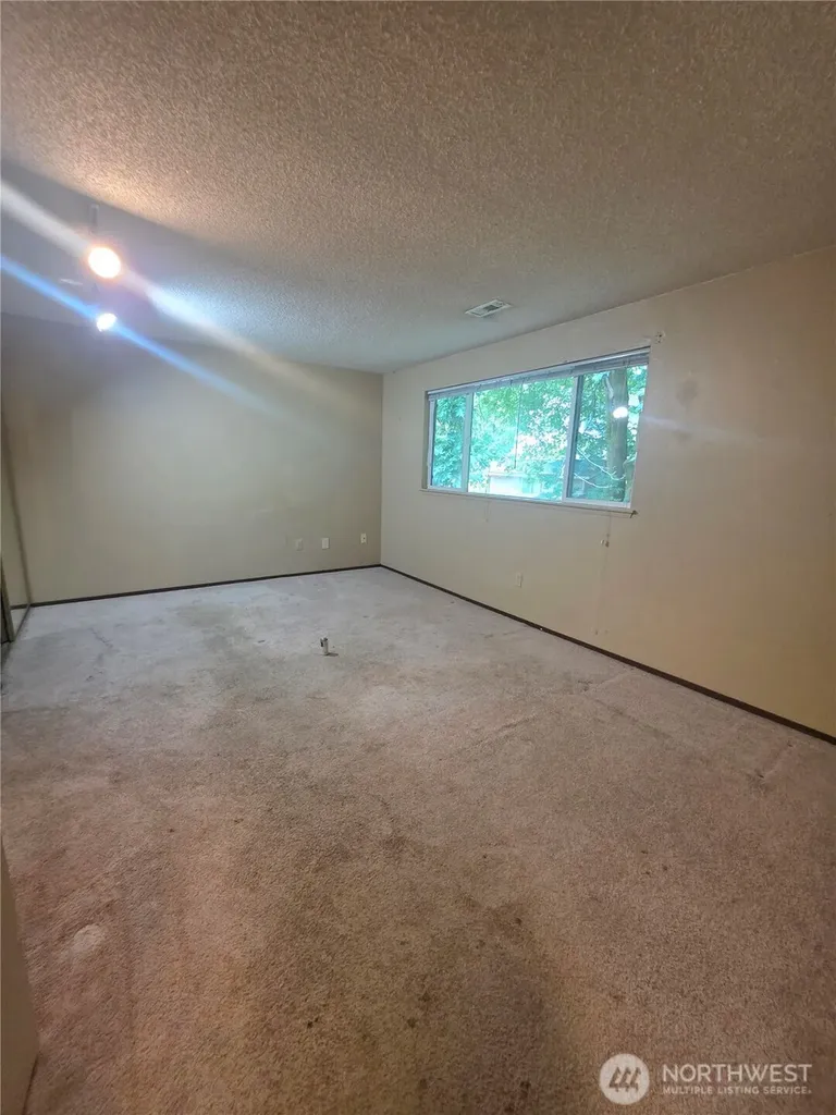 7880 Oxbow Avenue NE Bremerton WA 98311