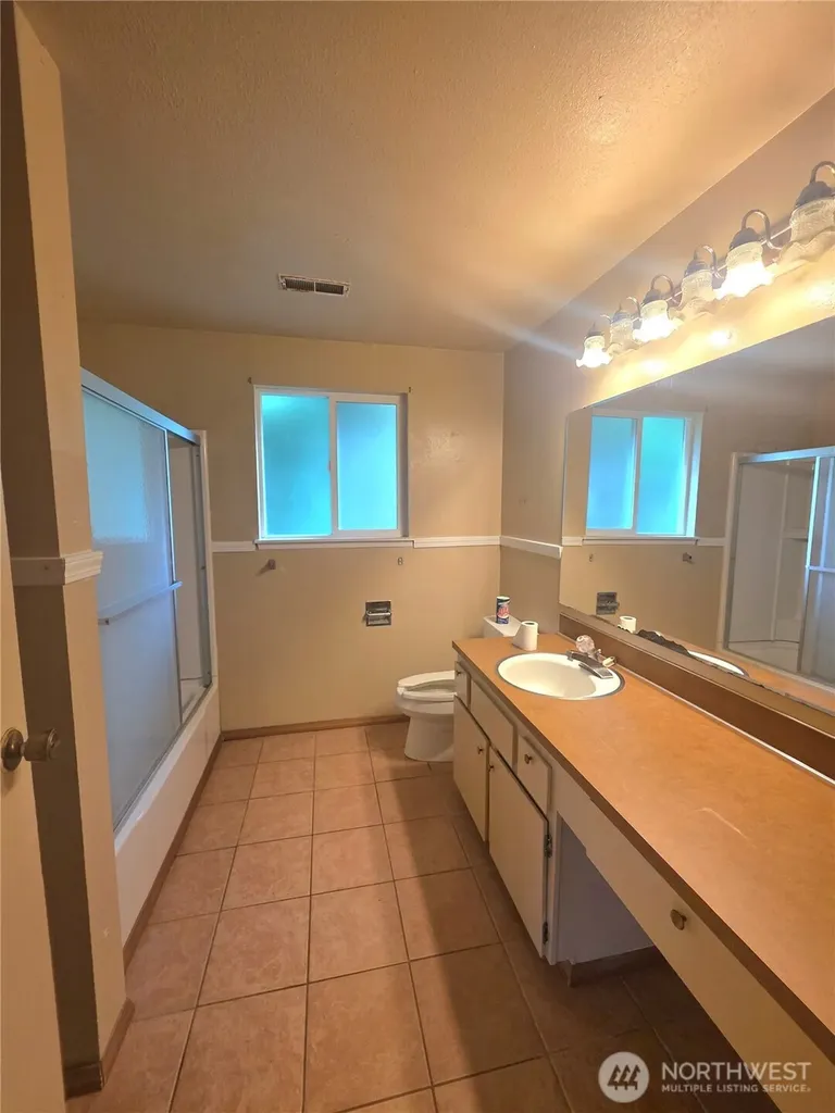 7880 Oxbow Avenue NE Bremerton WA 98311