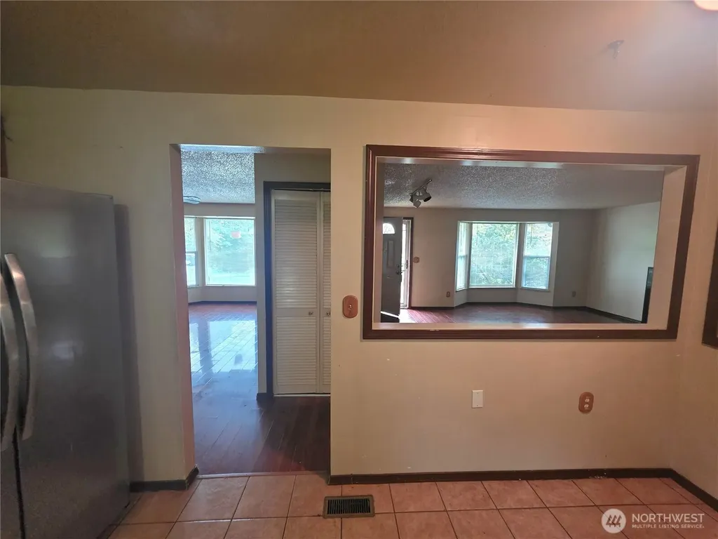 7880 Oxbow Avenue NE Bremerton WA 98311