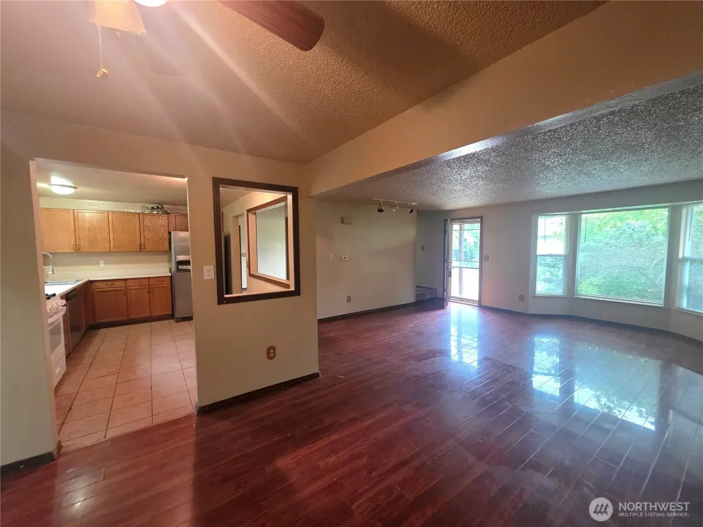 7880 Oxbow Avenue NE Bremerton WA 98311