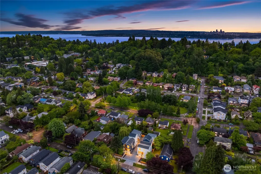 112 29th Avenue E Seattle WA 98112