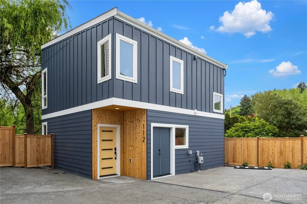 112 29th Avenue E Seattle WA 98112