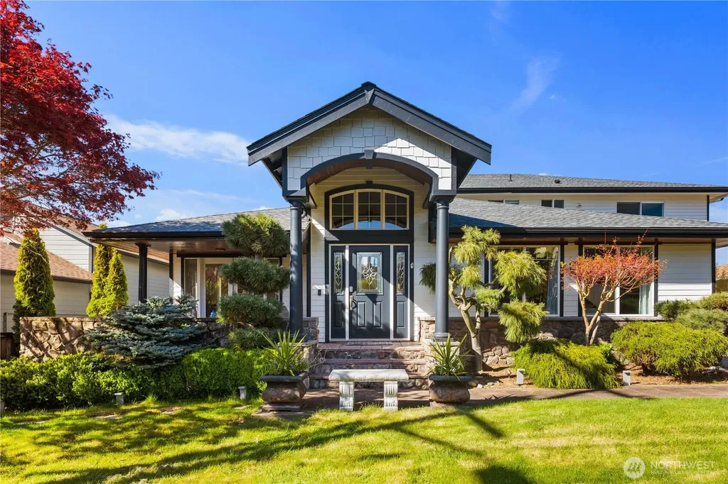 814 N 32nd Street Renton WA 98056
