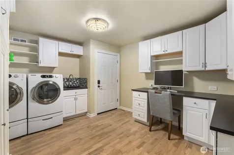 814 N 32nd Street Renton WA 98056