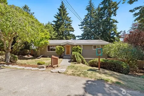 10312 Wallingford Avenue N Seattle WA 98133