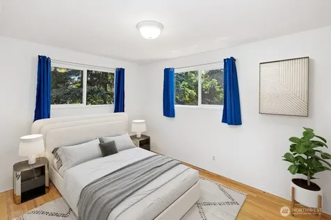 10312 Wallingford Avenue N Seattle WA 98133