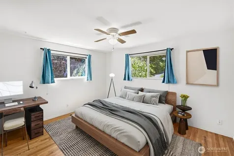 10312 Wallingford Avenue N Seattle WA 98133