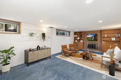 10312 Wallingford Avenue N Seattle WA 98133