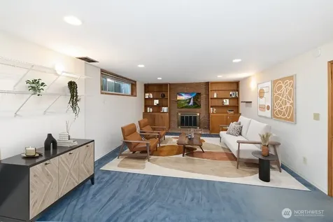 10312 Wallingford Avenue N Seattle WA 98133