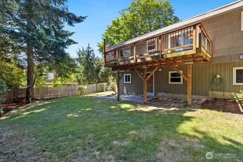 10312 Wallingford Avenue N Seattle WA 98133