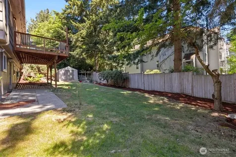 10312 Wallingford Avenue N Seattle WA 98133