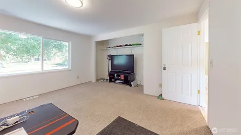 22 Weatherstone Road Omak WA 98841
