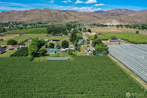 22 Weatherstone Road Omak WA 98841