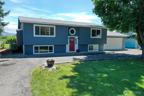 22 Weatherstone Road Omak WA 98841