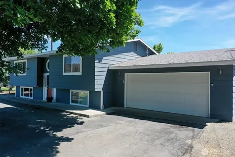 22 Weatherstone Road Omak WA 98841