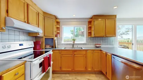 22 Weatherstone Road Omak WA 98841