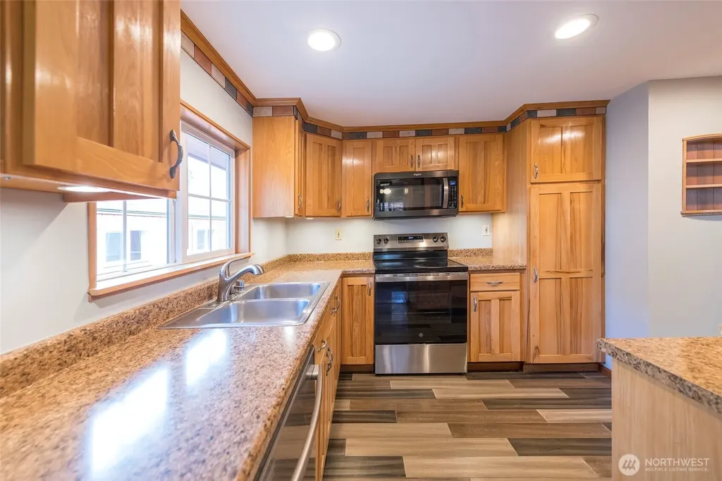 3728 S 175th Street Seatac WA 98188