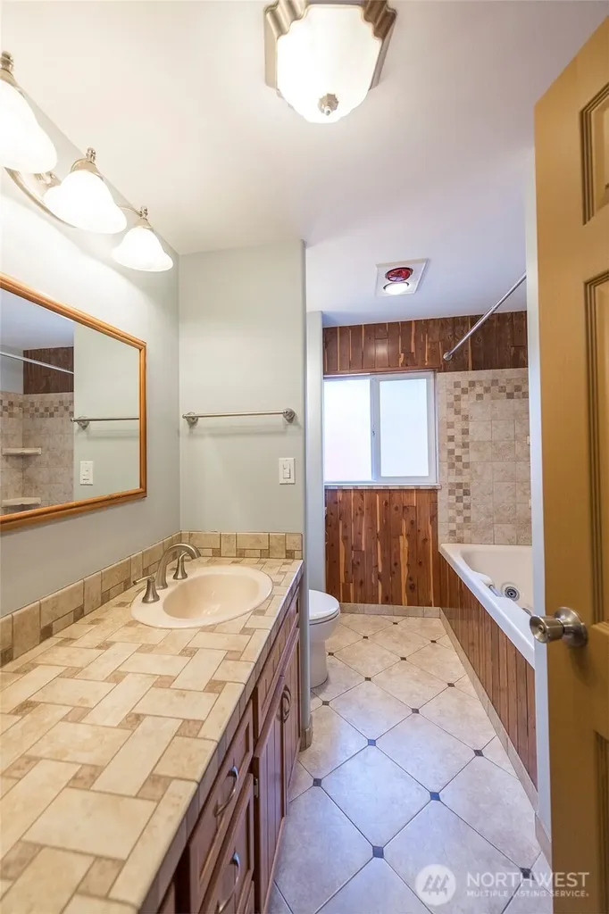 3728 S 175th Street Seatac WA 98188