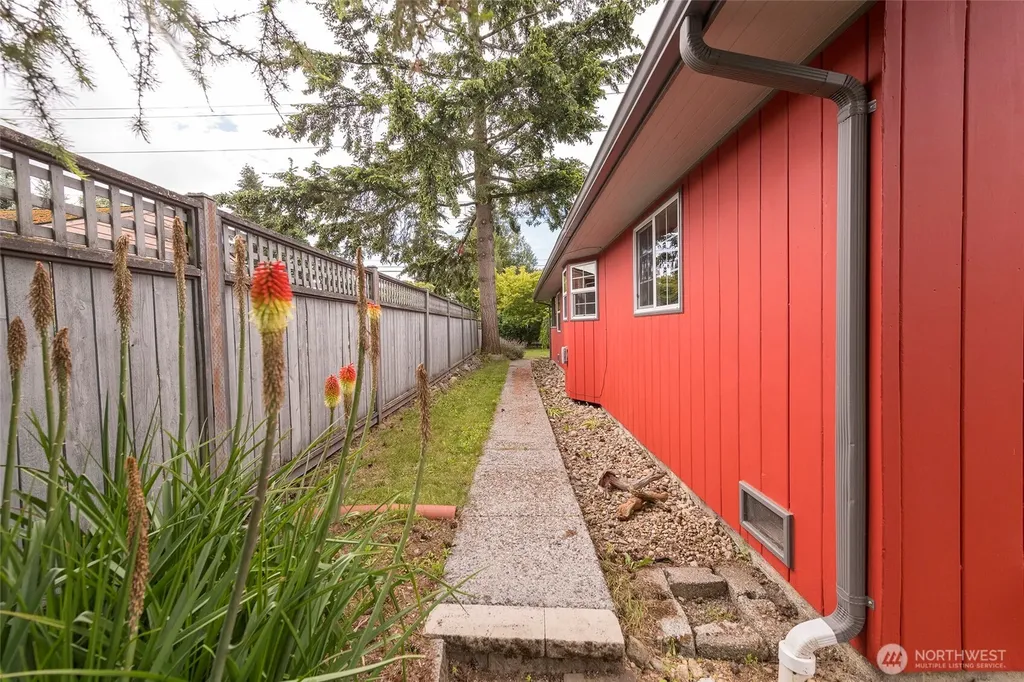 3728 S 175th Street Seatac WA 98188
